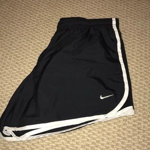 Nike Girls Dry Tempo Running Shorts